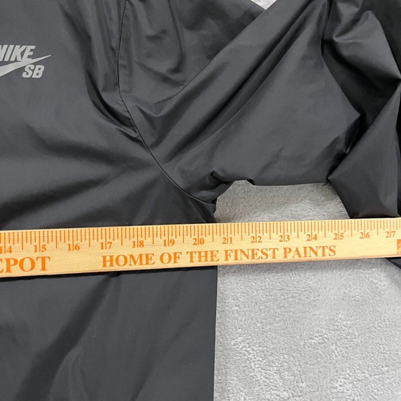 Nike SB Men's S‎ Shield Windbreaker Coaches Jacket Mesh Lined Snap Button - Picture 10 of 13